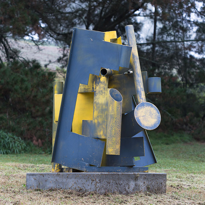 Sculpture photograph